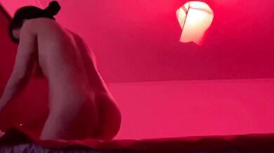 熟女阿姨 找个风韵犹存的阿姨按摩 鸡吧受不了打了一炮 可惜没几下就射了